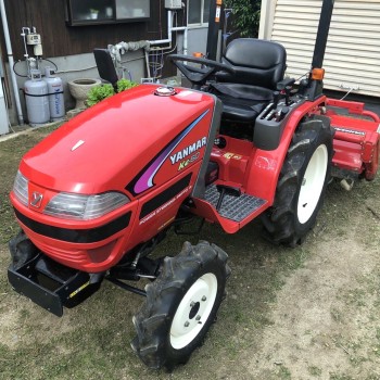 ヤンマートラクター